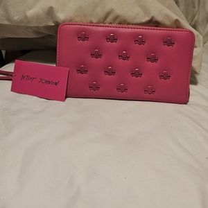 Betsy Johnson Hot Pink skull zip wallet